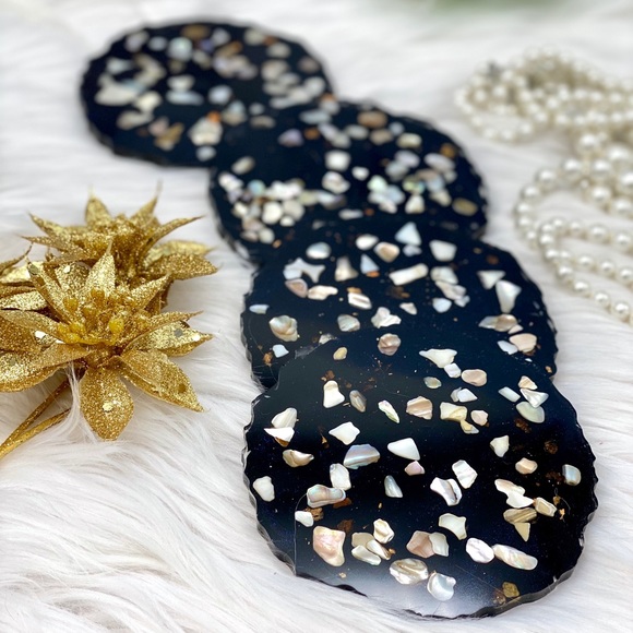 Hand-made resin coaster set - black with crushed sea shells - Picture 7 of 8